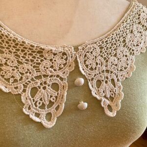 Light Green Short Sleeve Top with White Lace Collar and Buttons